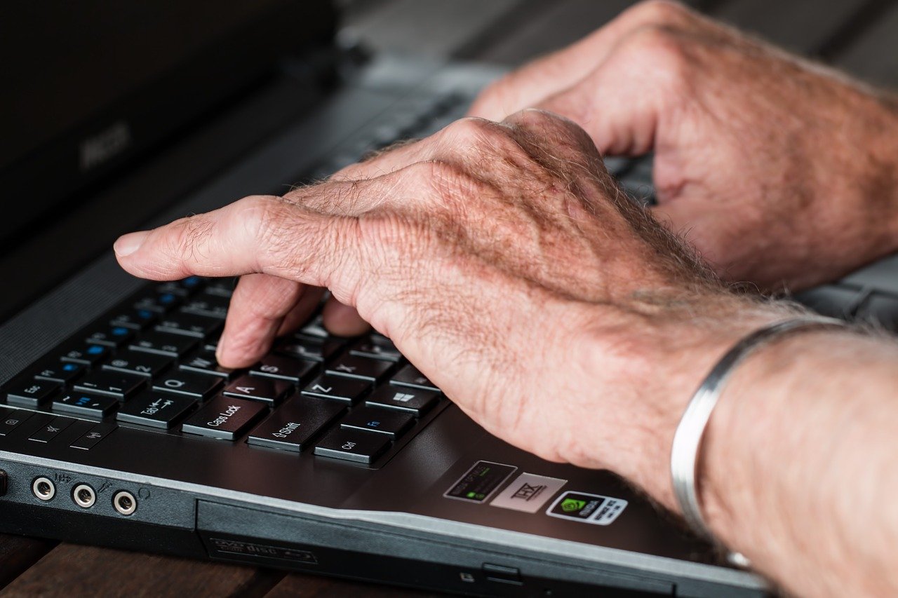 how to outsource content writing