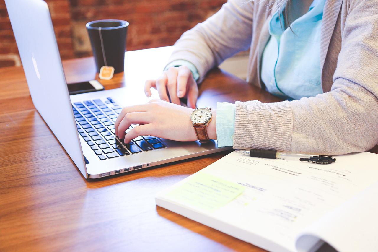 digital marketing versus social media marketing